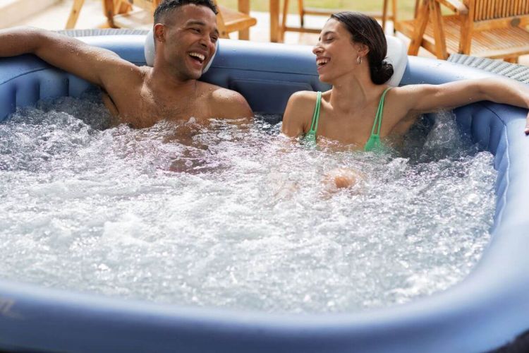 MSPA Comfort Series - TEKAPO 2-6 Person Inflatable Hot Tub Spa w UVC Sanitizer & Anti-Icing
